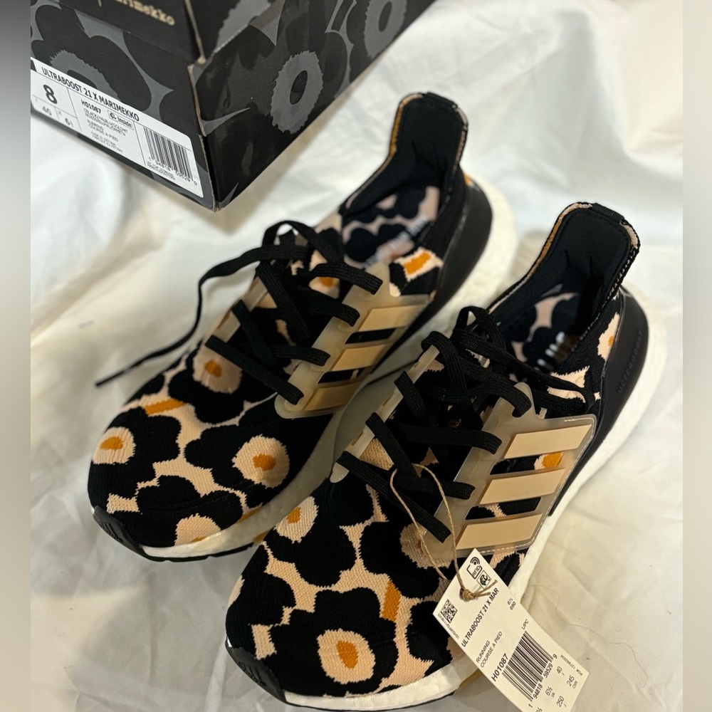 Adidas ultraboost Merrimekko